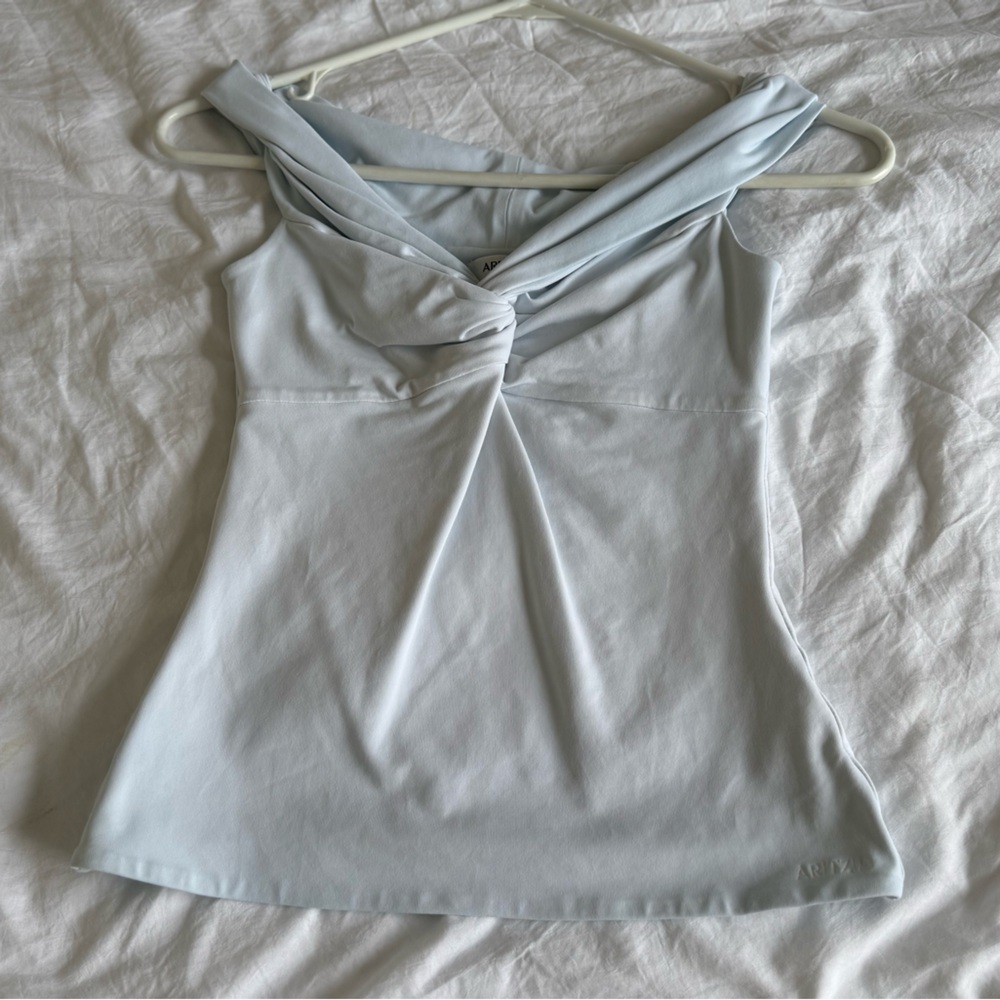 Aritzia Soft Counter Top